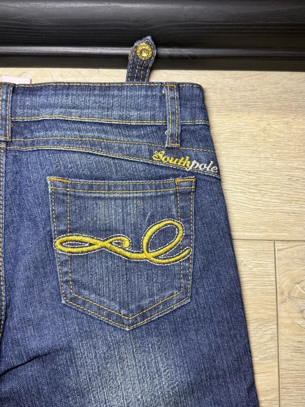 Y2K 2000s Girls Southpole Gold Embroidered ‘SP’ On Cuff Jeans